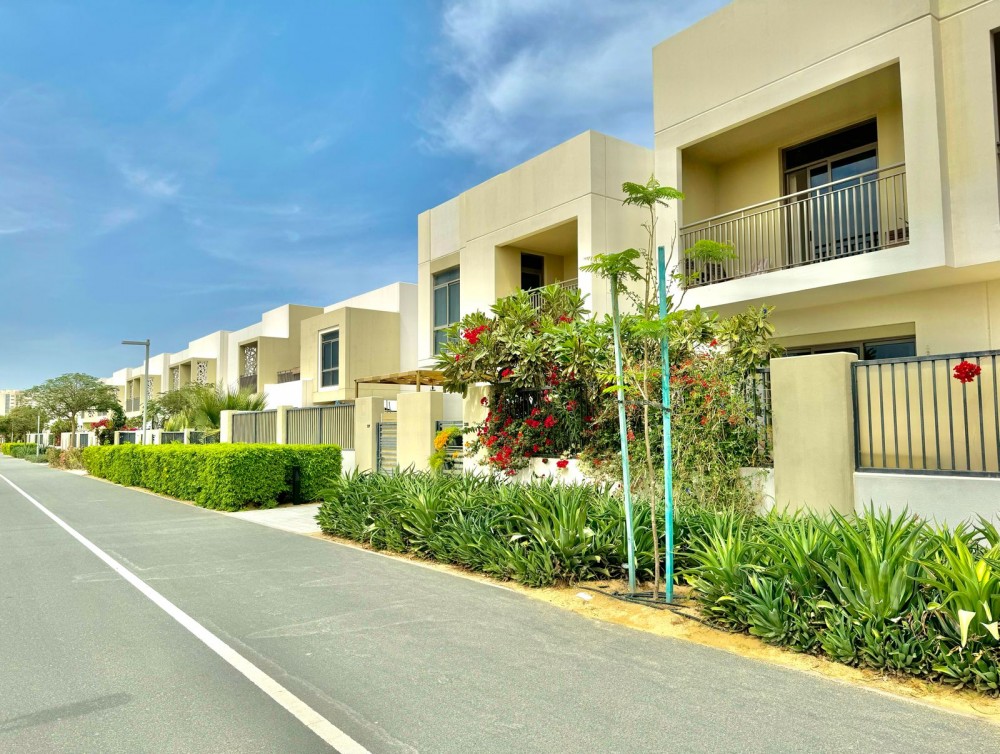 3BR + MR Noor Townhouse Townsquare